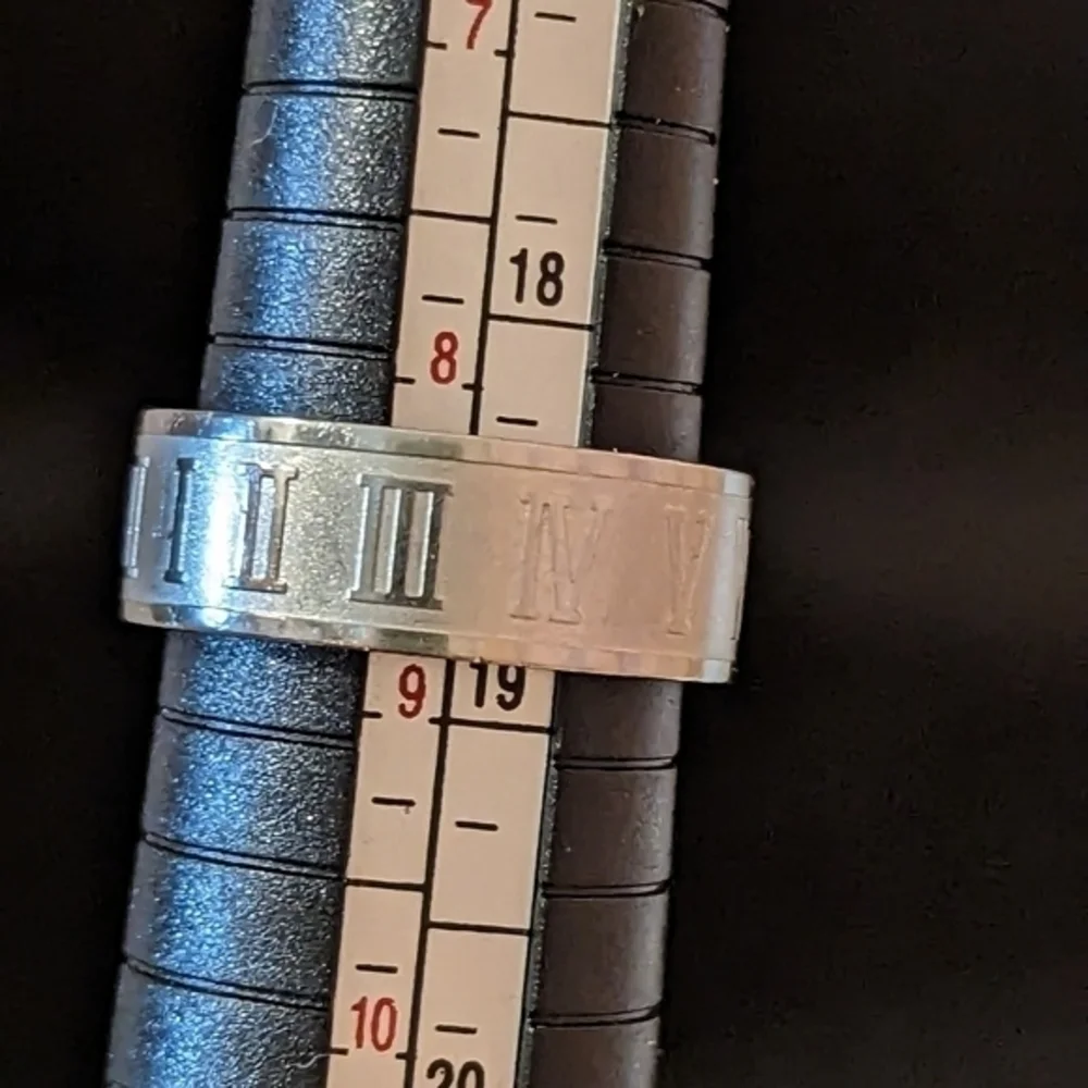 Stainless Steel‎ Roman Numeral Cigar Band Ring Size 8 - Picture 5 of 7